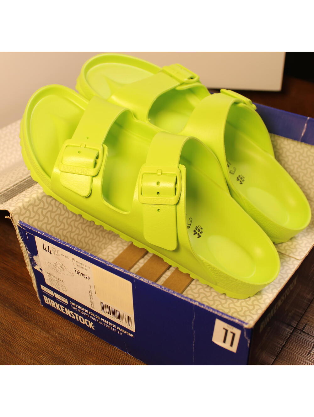 Birkenstock Arizona EVA Active Lime Sandals Size 44 US M 11 New In Box Neon